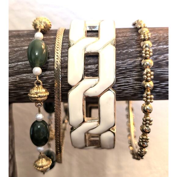 Four Bracelet Lot of Cream Enamel Chain Link Hinged Bangle, Green Stone & More - Picture 7 of 7